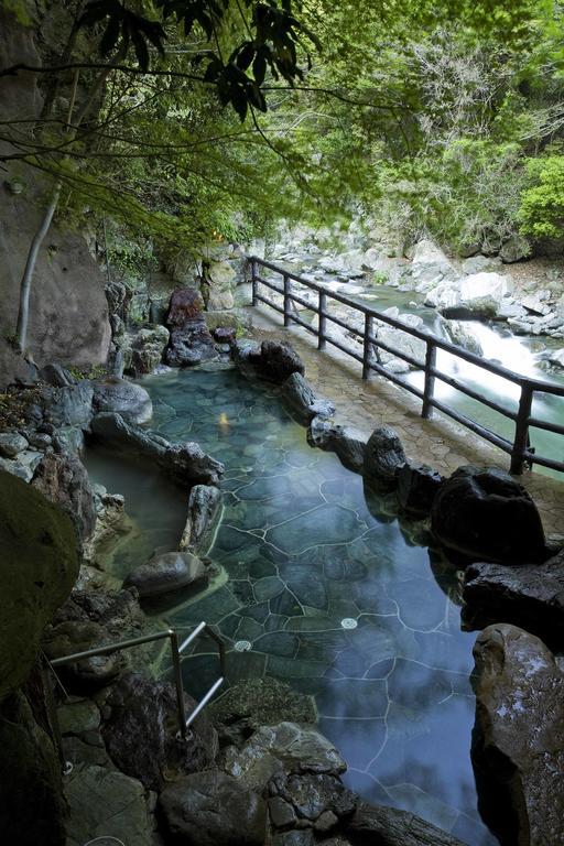 Hananosato Onsen Sansuikan Такацуки Экстерьер фото